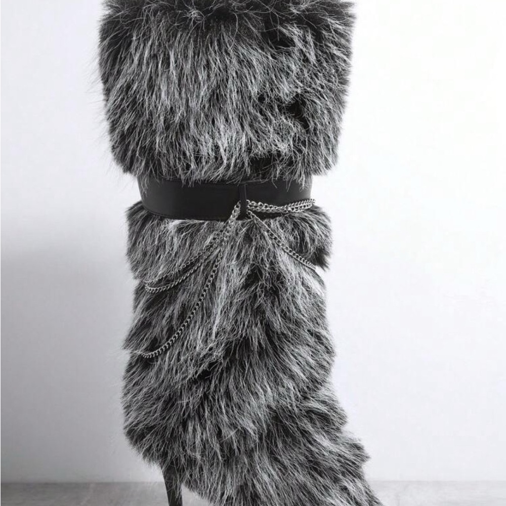 Gray Heeled Boots with Elegant Design